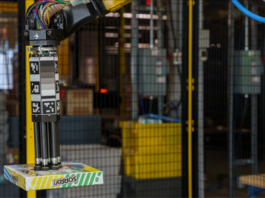 sparrow el robot de amazon que se encargará de los paquetes