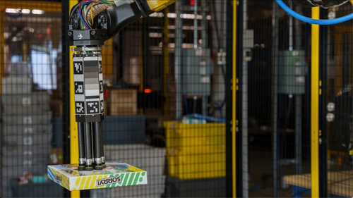 sparrow el robot de amazon que se encargará de los paquetes